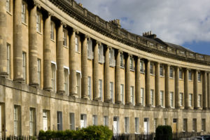 UK, England, Somerset, Bath, World Heritage City, historic terraced houses in The Royal Crescent